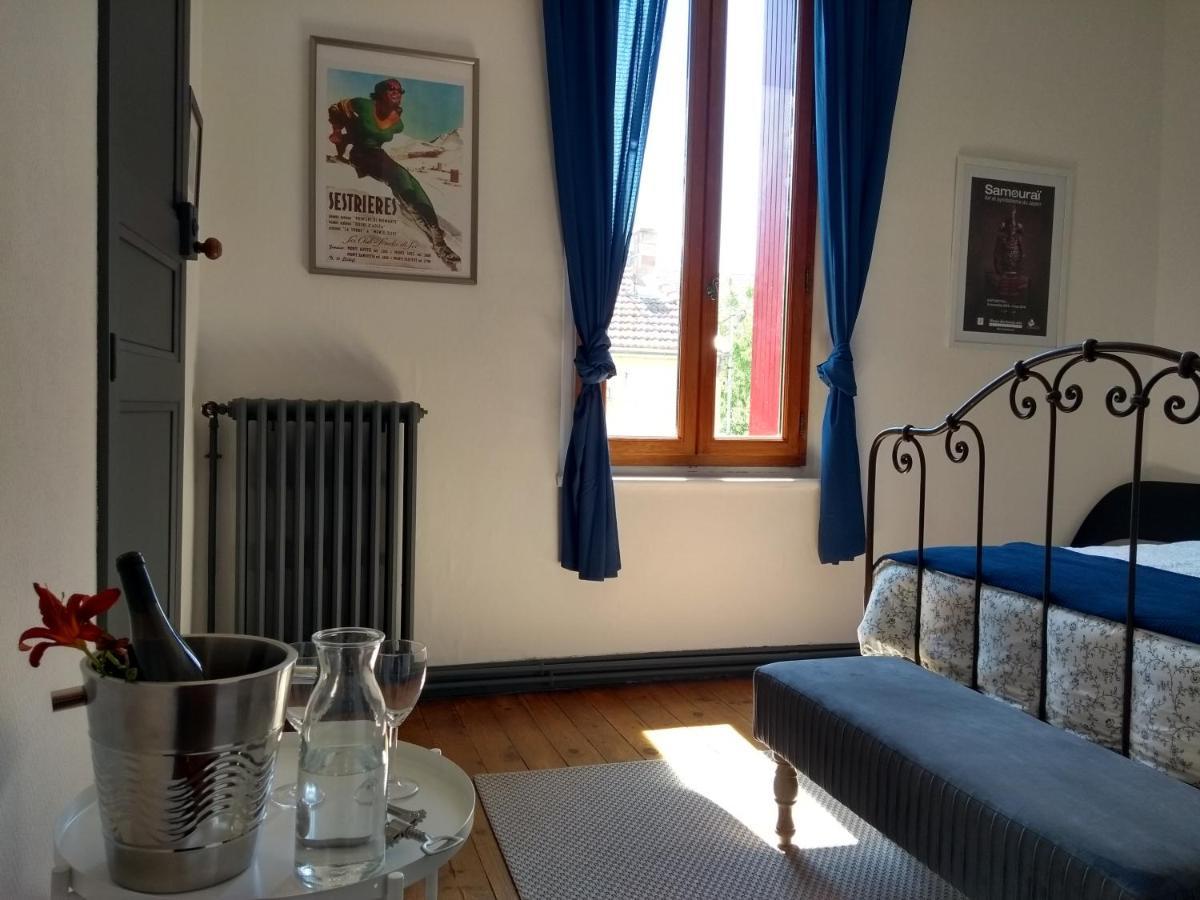 Number15 Guesthouse Каркассонн Екстер'єр фото